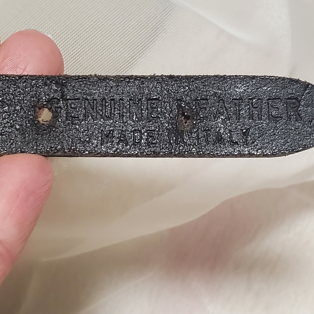 Vintage Versace belt. Used in great condition. - Picture 14 of 16